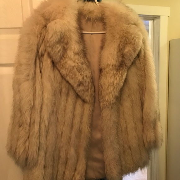 Retro white fluffy fur jacket - Picture 2 of 2